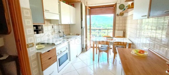 3 bedrooms Apartment in Isernia, Italy No. 29117 2