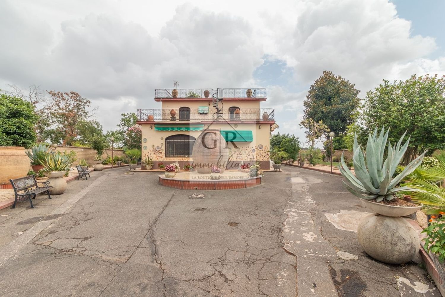 4 rooms Villa in Rome, Italy No. 289660