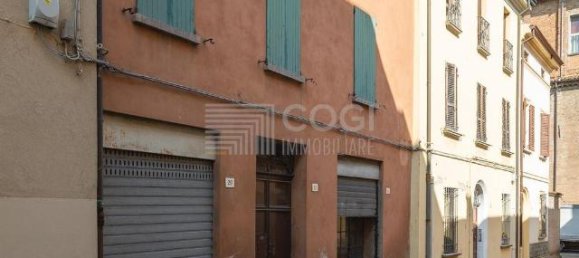 4 rooms Apartment in Imola, Italy No. 38799 2