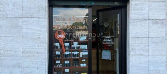 Imóvel comercial de 2 divisões em Milan, Italy N.º 350909 3