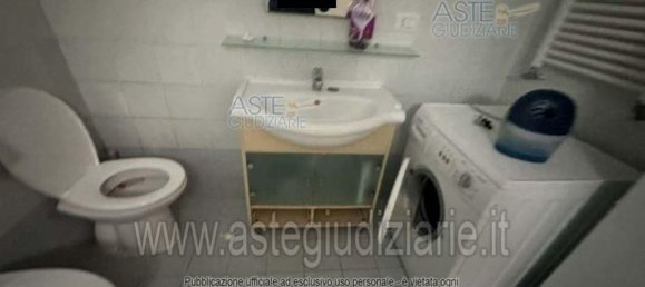 5 rooms Apartment in Pomezia, Italy No. 300979 25