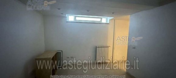 5 rooms Apartment in Pomezia, Italy No. 300979 4