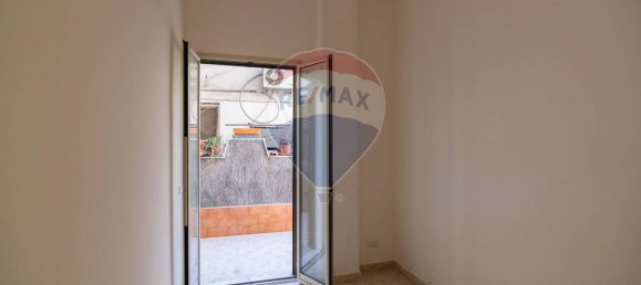 3 bedrooms Apartment in Catania, Italy No. 279744 11