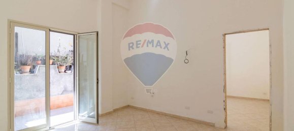 3 bedrooms Apartment in Catania, Italy No. 279744 12