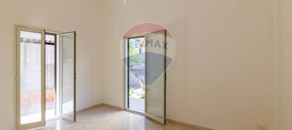 3 bedrooms Apartment in Catania, Italy No. 279744 14