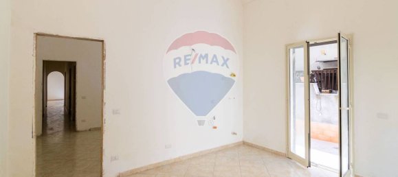 3 bedrooms Apartment in Catania, Italy No. 279744 15