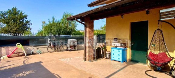 2 Schlafzimmer Villa in Podenzano, Italy, Nr. 261040 24