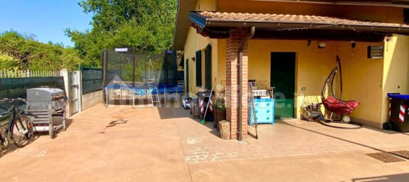 2 Schlafzimmer Villa in Podenzano, Italy, Nr. 261040 26