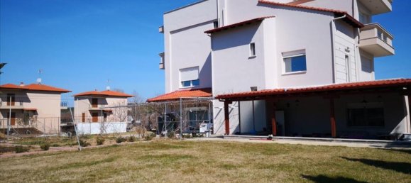 6 bedrooms Villa in Thessaloniki, Greece No. 1390 10