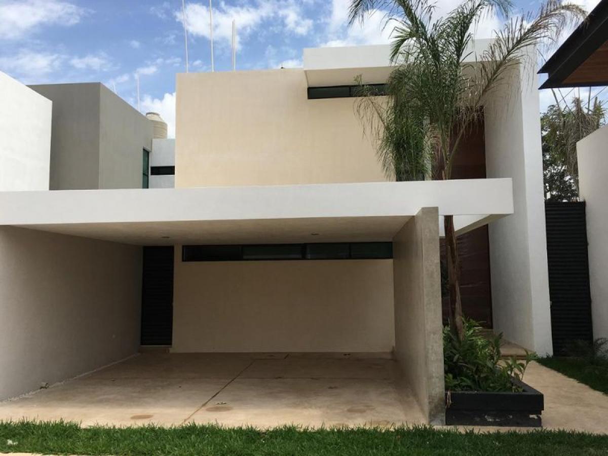 3 bedrooms House in Merida, Mexico No. 37422