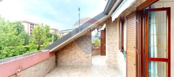 6 rooms Villa in Caronno Pertusella, Italy No. 262462 27