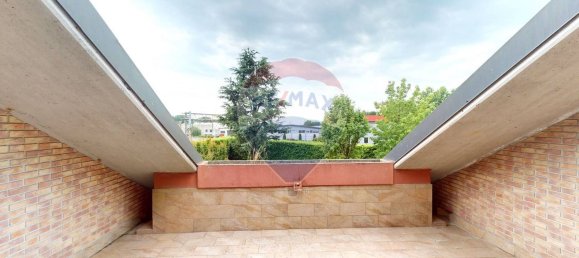 6 rooms Villa in Caronno Pertusella, Italy No. 262462 26