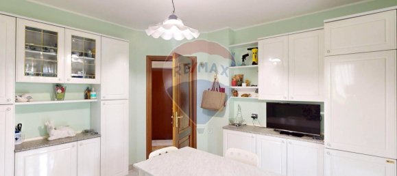 6 rooms Villa in Caronno Pertusella, Italy No. 262462 11