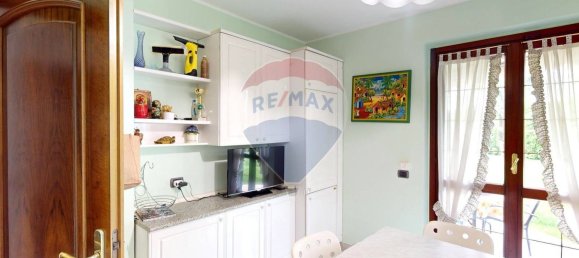 6 rooms Villa in Caronno Pertusella, Italy No. 262462 8