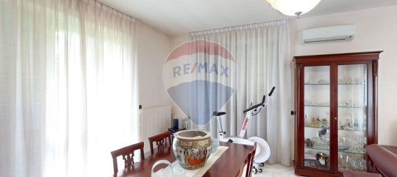 6 rooms Villa in Caronno Pertusella, Italy No. 262462 6