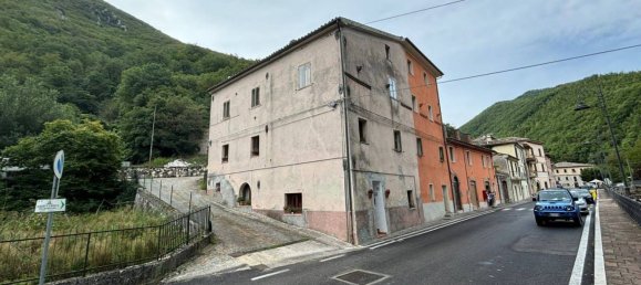 Apartamento de 2 dormitorios en Sefro, Italy No. 292814 20