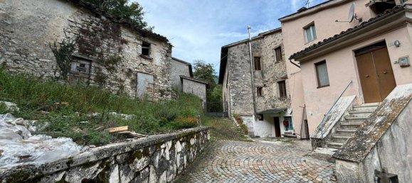 Apartamento de 2 dormitorios en Sefro, Italy No. 292814 7