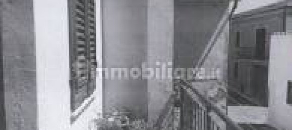 3 bedrooms House in Capraia e Limite, Italy No. 297643 8