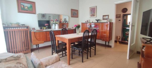 3 rooms Apartment in Lissone, Italy No. 37241 7