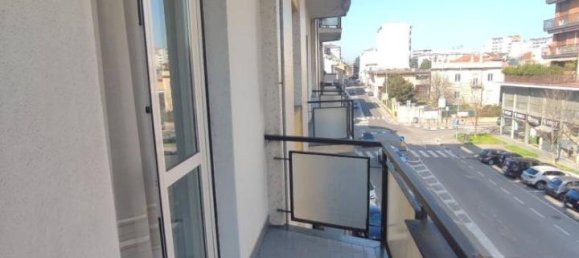 3 rooms Apartment in Lissone, Italy No. 37241 8