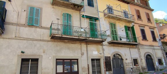 Apartamento de 4 dormitorios en Soriano nel Cimino, Italy No. 348193 22