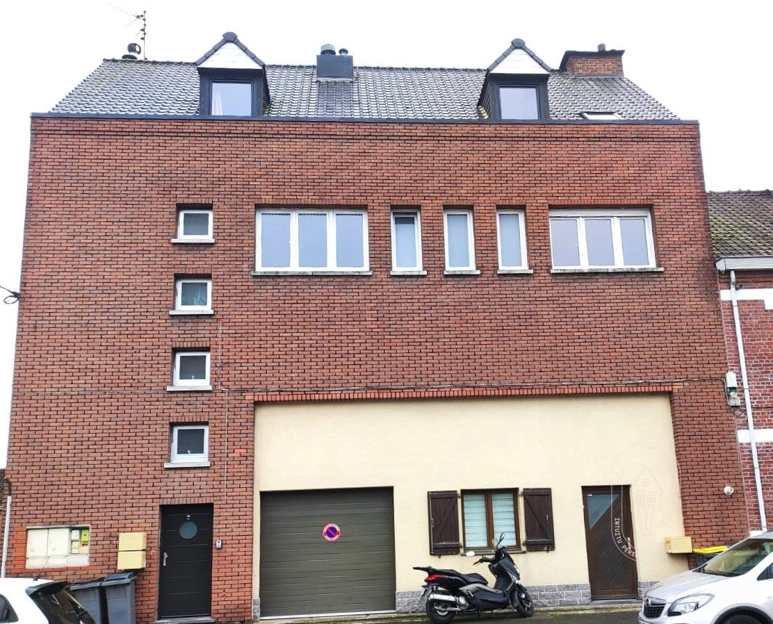 Gebäude in Linselles, France 393m², Nr. 159131