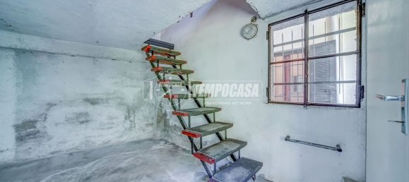 Casa de 4 habitaciónes en Somma Lombardo, Italy No. 334172 44