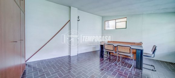 Casa de 4 habitaciónes en Somma Lombardo, Italy No. 334172 42