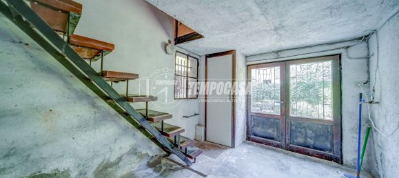 Casa de 4 habitaciónes en Somma Lombardo, Italy No. 334172 45