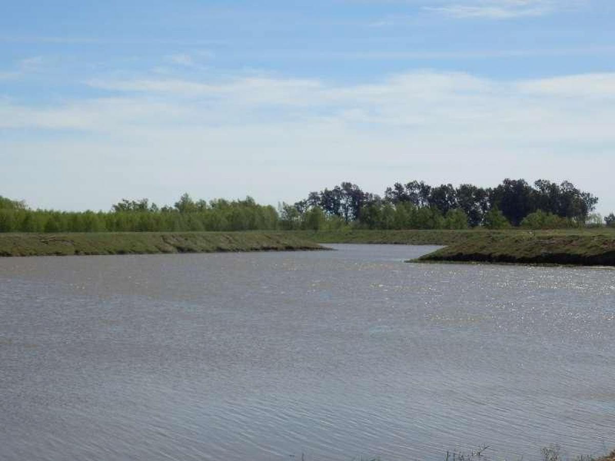 Земельный участок в Энтре-Риос, Аргентина № 47073