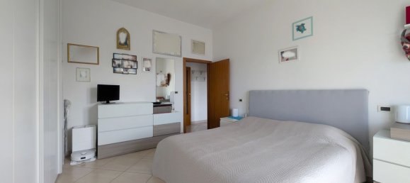 Apartamento de 3 habitaciónes en Zola Predosa, Italy No. 190348 16