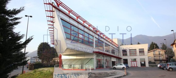 Escritório de 5 divisões em Concesio, Italy N.º 236726 3