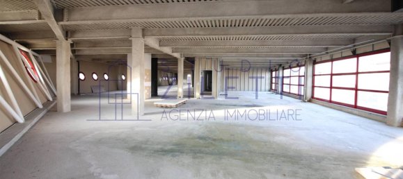 Escritório de 5 divisões em Concesio, Italy N.º 236726 9