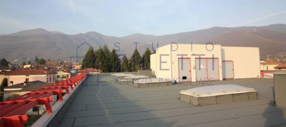 Escritório de 5 divisões em Concesio, Italy N.º 236726 20