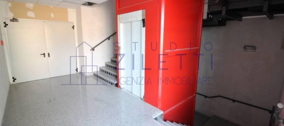 Escritório de 5 divisões em Concesio, Italy N.º 236726 6