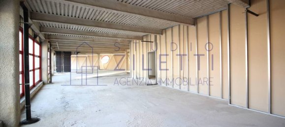 Escritório de 5 divisões em Concesio, Italy N.º 236726 11