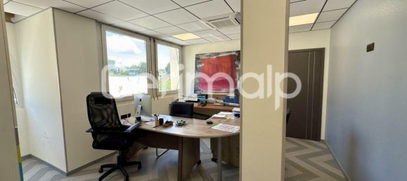 Büro in Haute-Savoie, France 123m², Nr. 300899 7
