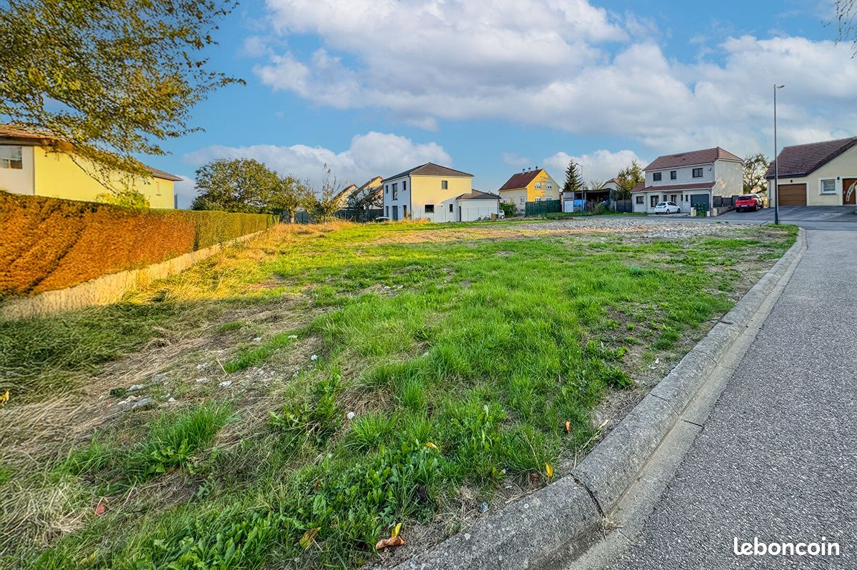 475m² Land in Moselle, France No. 77808