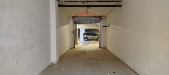 40m² Garage in Bari, Italy No. 143246 4