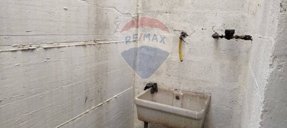 40m² Garage in Bari, Italy No. 143246 10