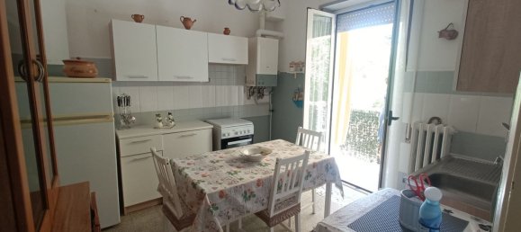 3 rooms Apartment in Isernia, Italy No. 293293 4