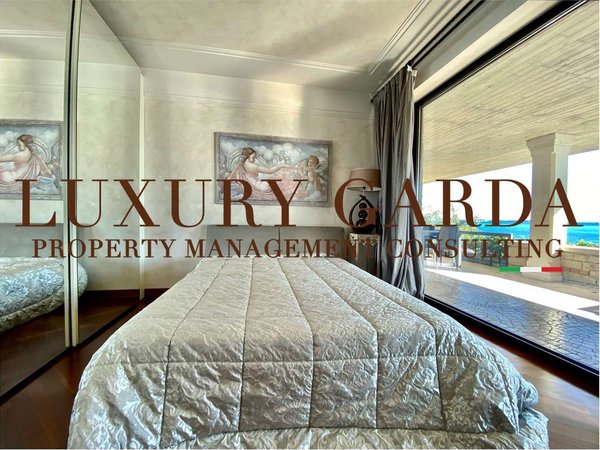 8 rooms Villa in Padenghe sul Garda, Italy No. 151446