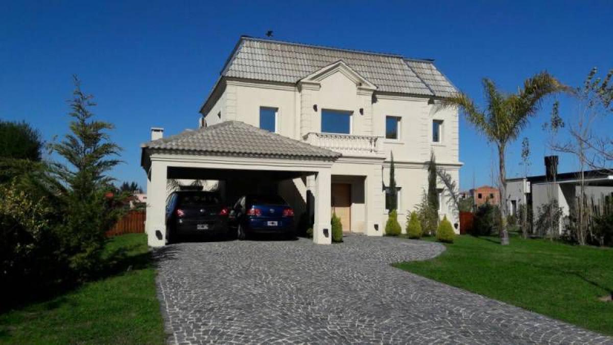 3 bedrooms House in Tigre, Argentina No. 64306