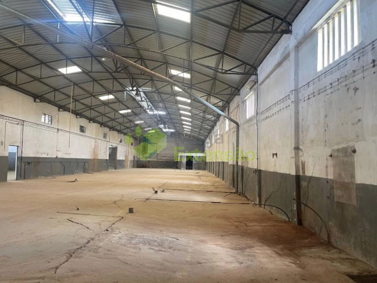 1995m² Warehouse in Santarem, Portugal No. 92336