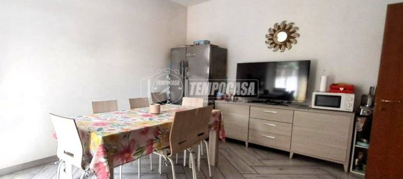 1 chambre Appartement à Nova Milanese, Italy No. 306031 10