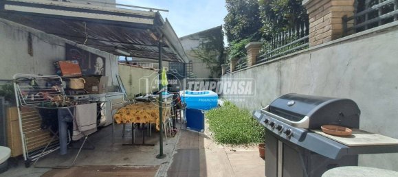 1 chambre Appartement à Nova Milanese, Italy No. 306031 25