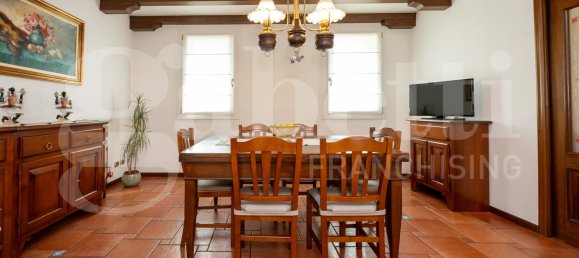 3 bedrooms House in Monselice, Italy No. 289083 4