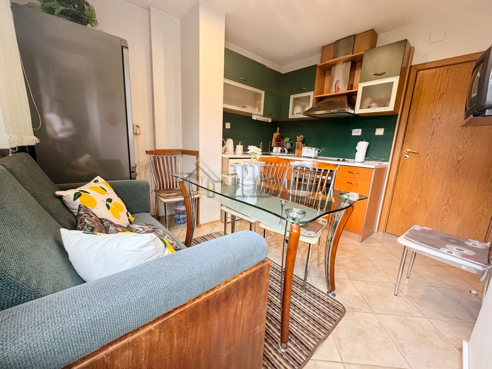 Apartamento de 3 dormitorios en Ruse, Bulgaria No. 1117