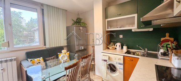 Apartamento de 3 dormitorios en Ruse, Bulgaria No. 1117 6