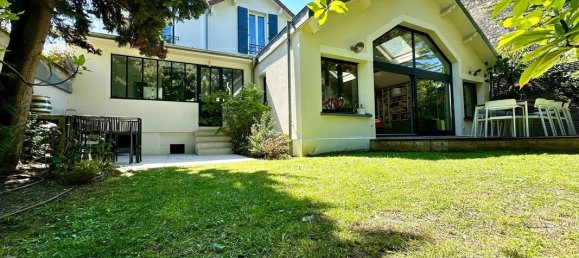 5 bedrooms House in Colombes, France No. 186162 17